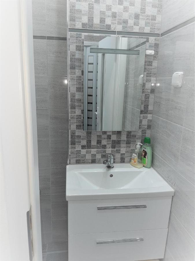White Apartment, Kraskova 2, Bratislava Exterior photo