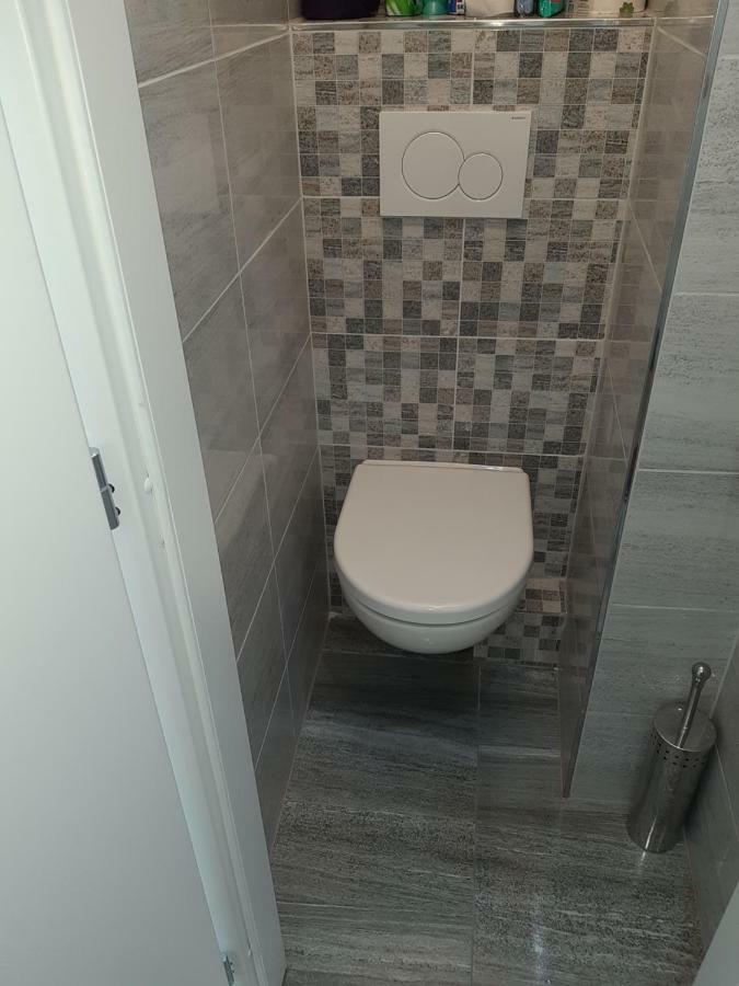 White Apartment, Kraskova 2, Bratislava Exterior photo